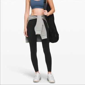 RARE NWT Women’s Lululemon Athletica Black Leggings Size 8 Inseam 28”
